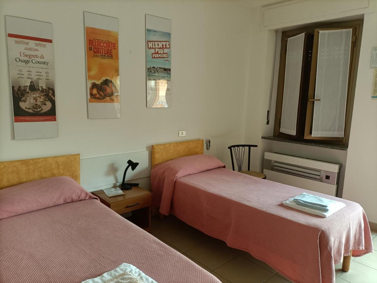 Albergo Roma Gattico Экстерьер фото