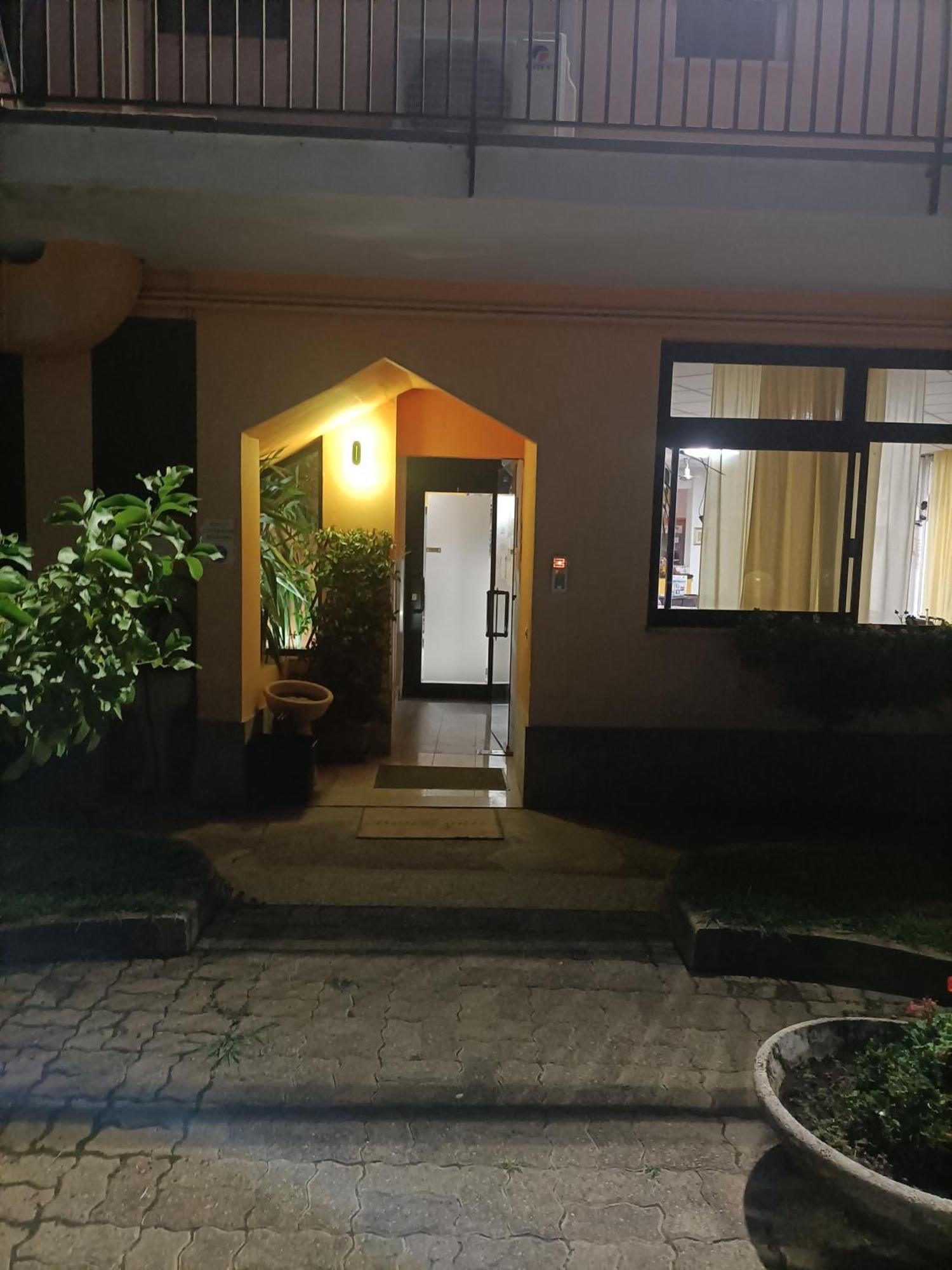 Albergo Roma Gattico Экстерьер фото