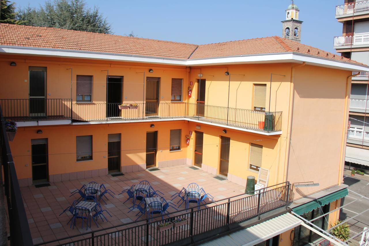 Albergo Roma Gattico Экстерьер фото